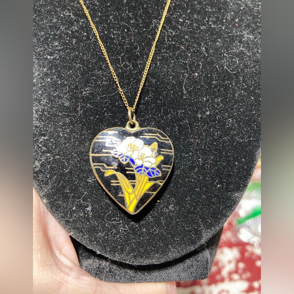 Vintage Cloisonné Enamel Heart Pendant Necklace Flower Double Sided Gold Tone